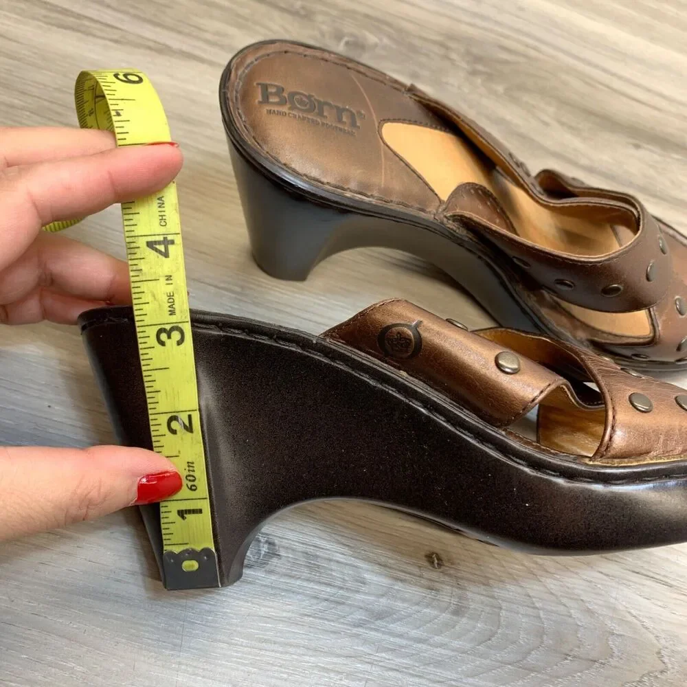 Born‎ Tupelo W5230 Brown Studded Wedge Heels Sandals Womens 8 EU 39 Criss Cross